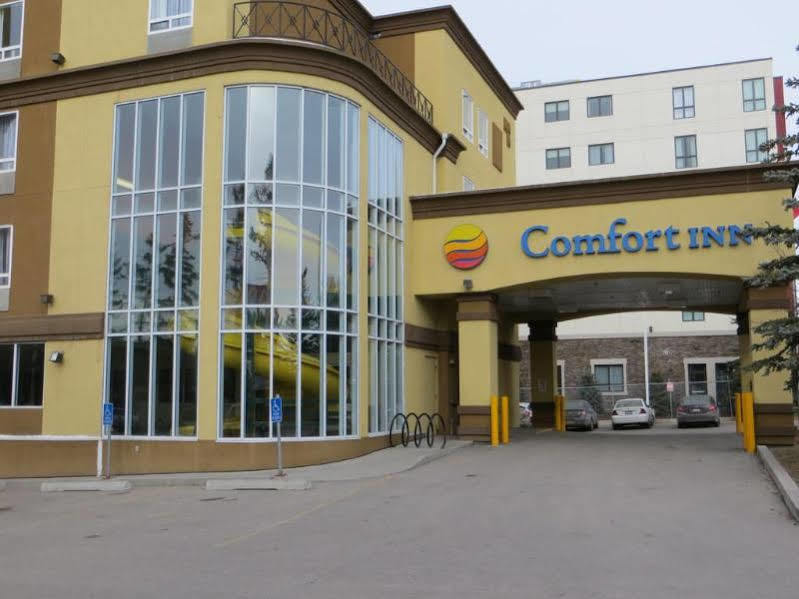 Comfort Inn & Suites University Calgary Exterior photo